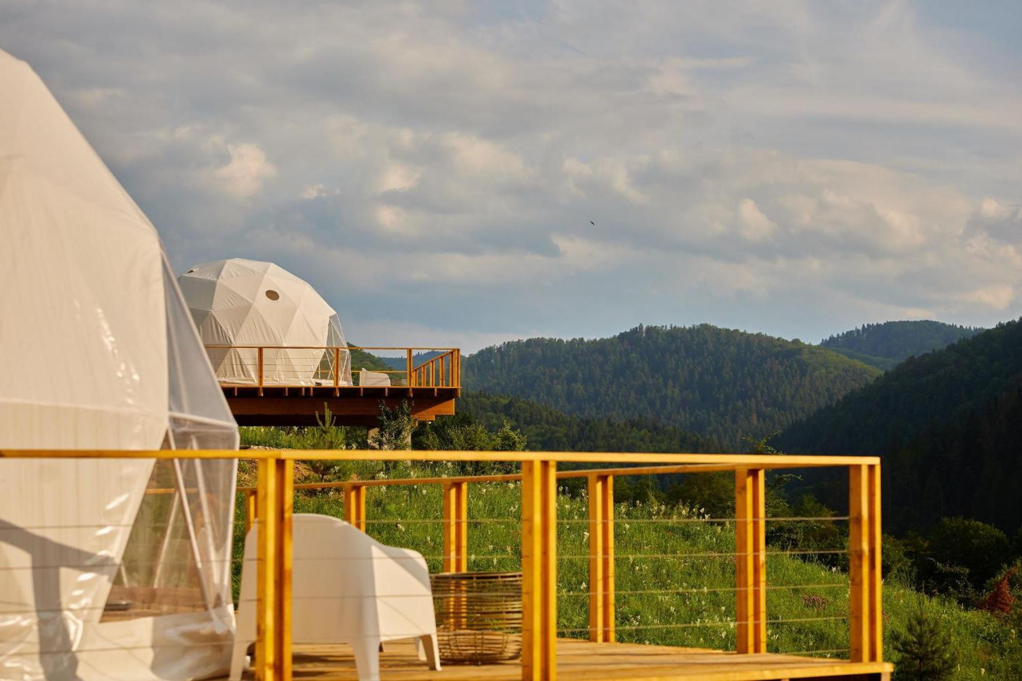 Zenzia Glamping Campo de lujo Piatra Neamţ